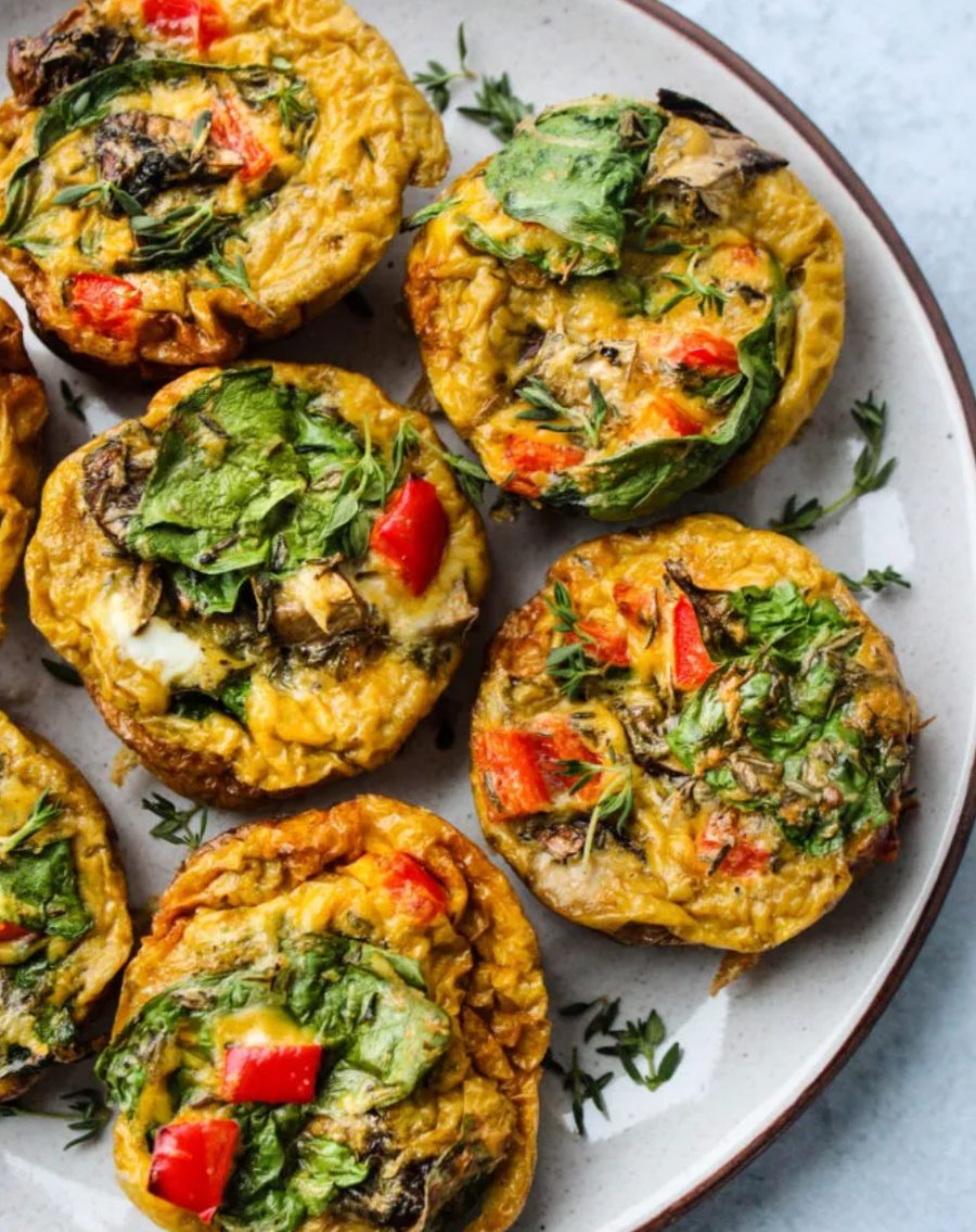 Baked veggie egg muffins with spinach and bell pepper